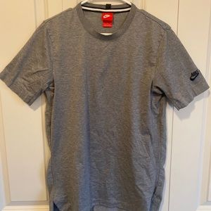 SOLD: Nike T-Shirt